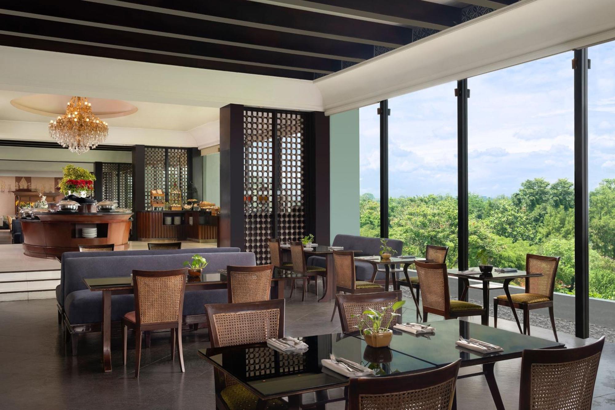 Mustika Yogyakarta And Hotel 5*