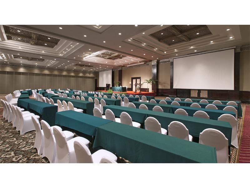 Mustika Yogyakarta And Hotel 5*