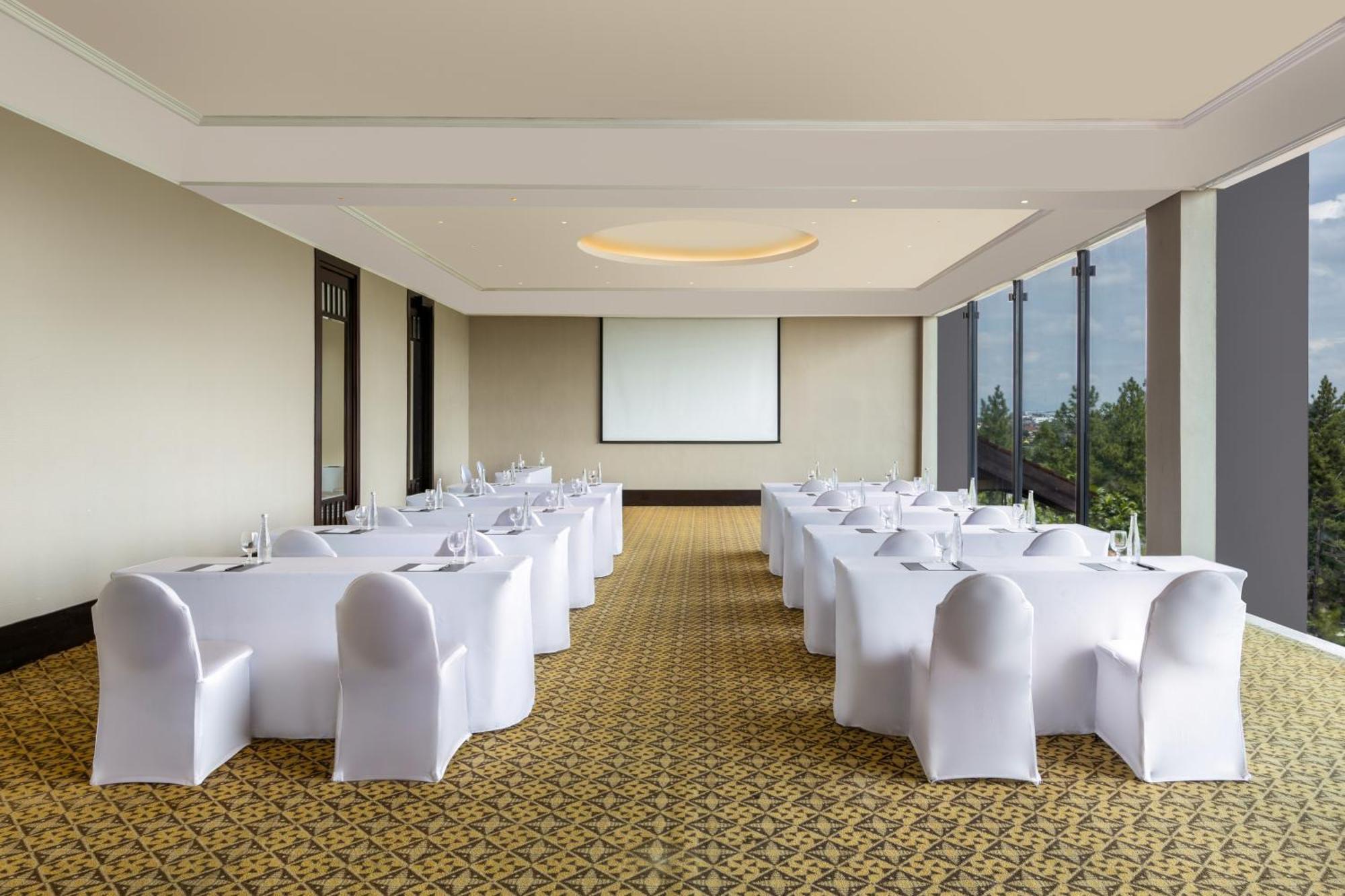 Mustika Yogyakarta And 5*